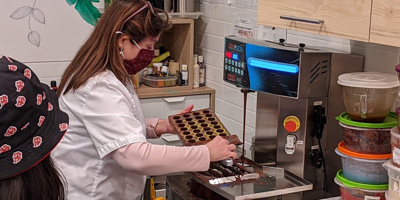 A Tour of Her Own Live Salon at Chocolate Tasting at La Cosecha
