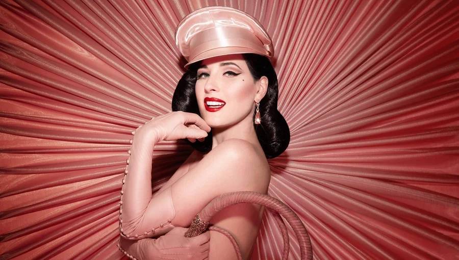 Dita Von Teese: GLAMONATRIX