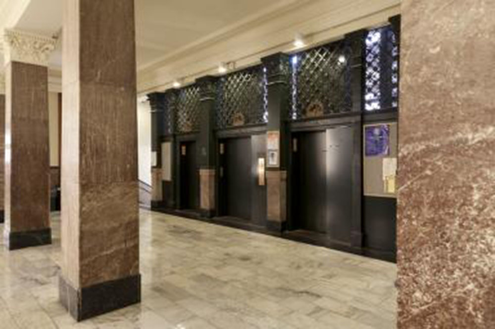 华盛顿特区的现代电梯：祝现代电梯生日快乐